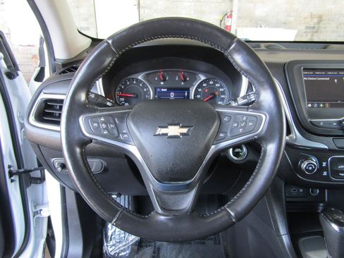 Used 2019 Chevrolet Equinox LT FWD image 13