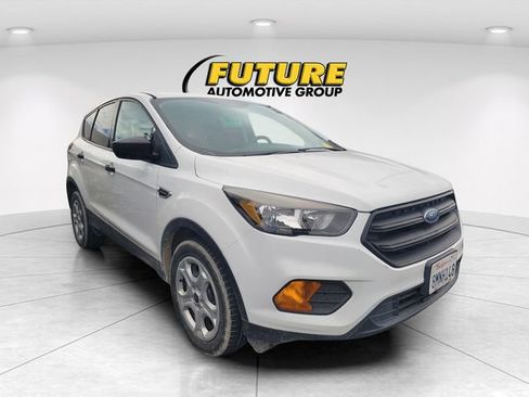 Used 2019 Ford Escape S image 1