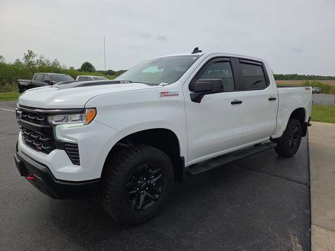 Certified 2024 Chevrolet Silverado 1500 LT Trail Boss AWD/4WD image 3