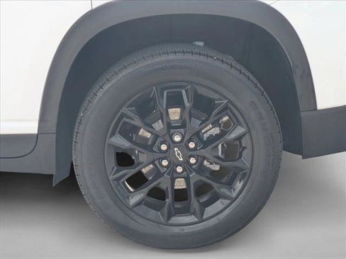 Used 2024 Chevrolet Traverse LS w/ Midnight/Sport Edition image 23