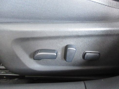 Used 2024 Nissan Altima 2.5 SV w/ SV Premium Package image 10