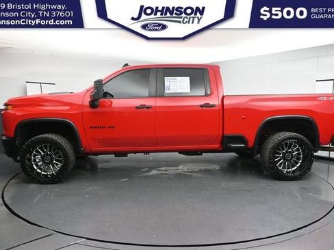 Used 2022 Chevrolet Silverado 2500 Custom w/ Custom Value Package AWD/4WD image 7