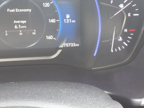 Used 2020 Hyundai Santa Fe Limited image 13