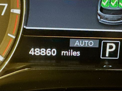 Used 2024 INFINITI QX80 Luxe image 19