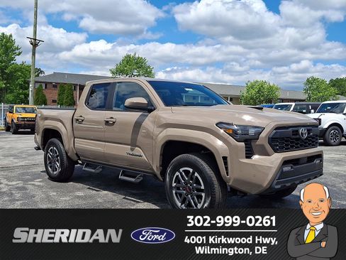 Used 2026 Toyota Tacoma TRD Sport w/ TRD Sport Upgrade Package AWD/4WD image 1
