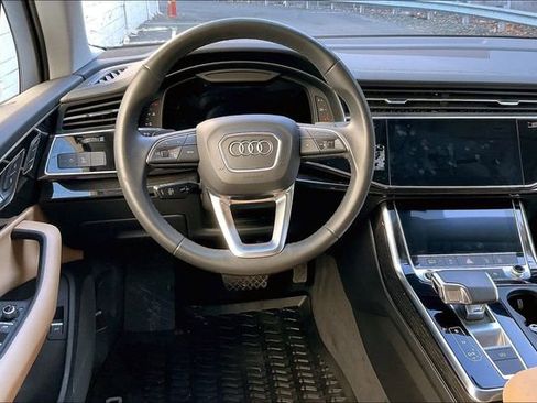 Certified 2023 Audi Q7 2.0T Premium w/ Convenience Package image 5