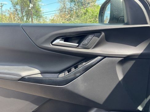 Used 2025 Chevrolet Equinox LT AWD/4WD image 18