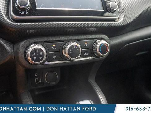 Used 2021 Nissan Kicks S FWD image 8
