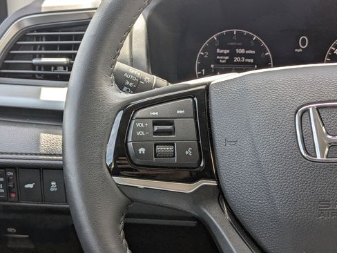 Used 2025 Honda Odyssey EX-L image 20