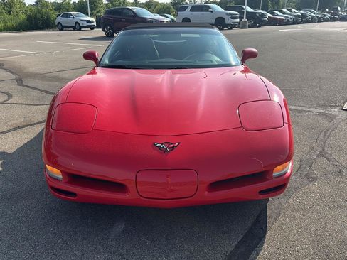 Used 2004 Chevrolet Corvette Convertible w/ Preferred Equipment Group RWD image 8