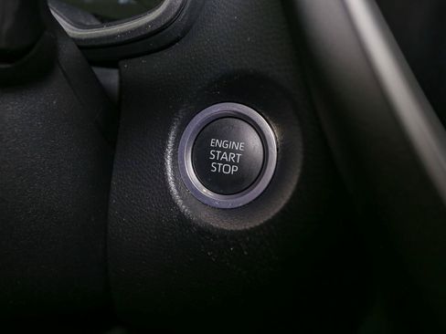 Used 2023 Toyota Corolla Cross XLE w/ Convenience Package AWD/4WD image 31