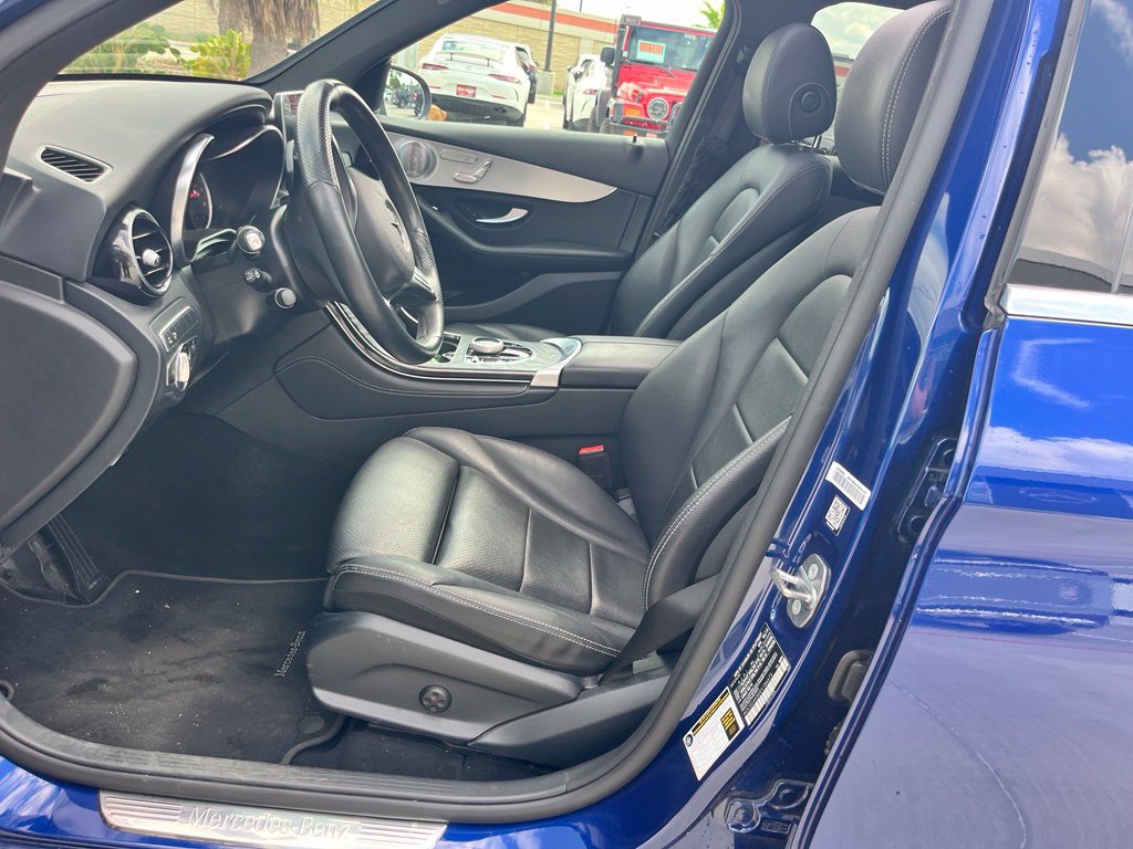 Used 2019 Mercedes-Benz GLC 300 4MATIC image 10