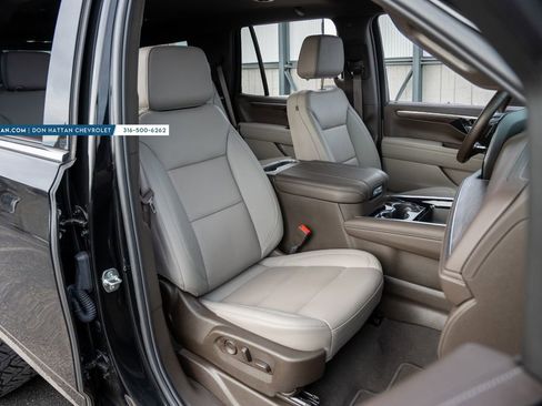 Used 2025 Chevrolet Tahoe LT w/ Comfort Package image 26