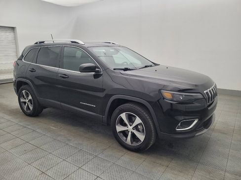 Used 2019 Jeep Cherokee Limited image 11