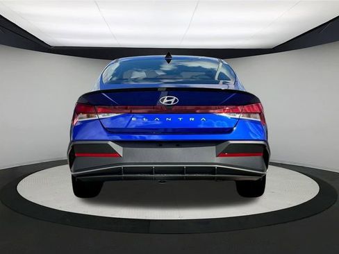 New 2025 Hyundai Elantra Sport image 6