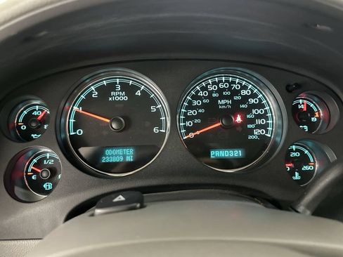 Used 2007 GMC Yukon XL SLT w/ SLT Preferred Equipment Group AWD/4WD image 33