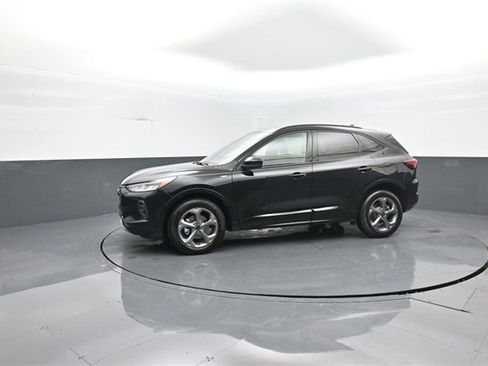 Used 2024 Ford Escape ST-Line Select w/ Tech Pack #1 image 4