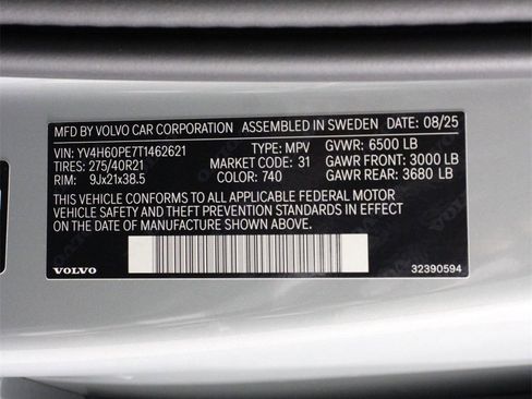 New 2026 Volvo XC90 T8 Plus image 17