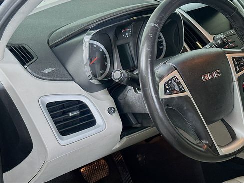 Used 2017 GMC Terrain SLT w/ Driver Alert Package I FWD image 16