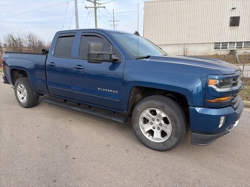 Used 2017 Chevrolet Silverado 1500 LT w/ All Star Edition image 3