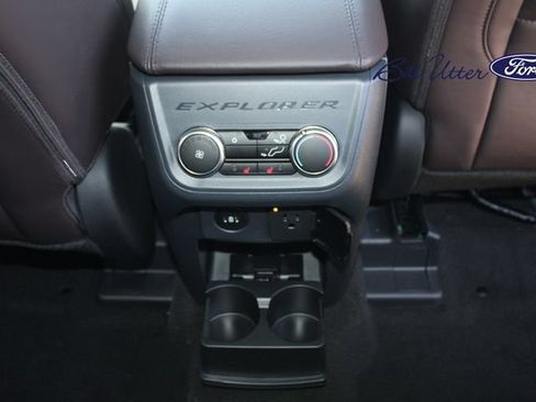 New 2026 Ford Explorer Platinum RWD image 11