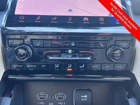 New 2025 Jeep Grand Cherokee Limited image 7