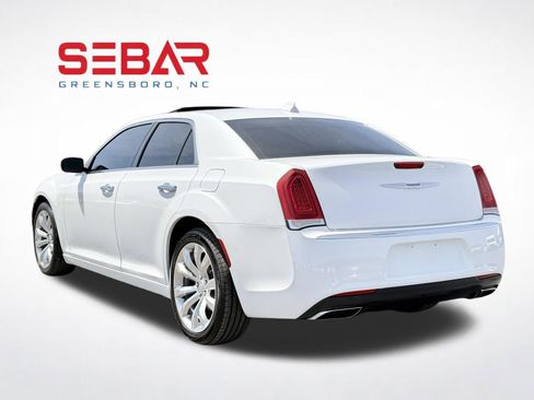 Used 2015 Chrysler 300 C w/ Harman/Kardon Audio Group RWD image 13