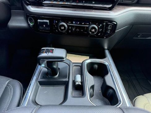 Used 2023 Chevrolet Silverado 1500 LTZ w/ Technology Package AWD/4WD image 14