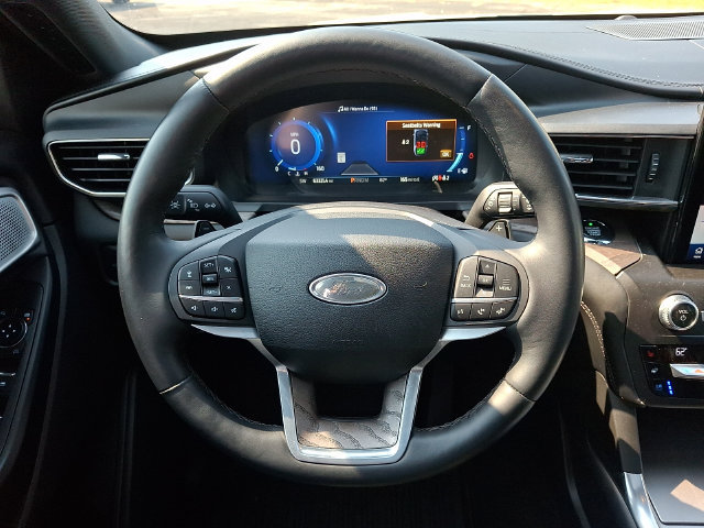 Used 2020 Ford Explorer Platinum w/ Premium Technology Package AWD/4WD image 20
