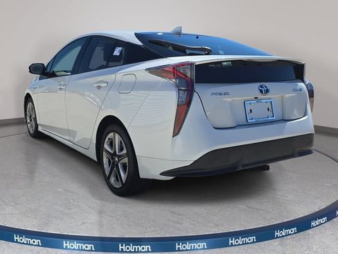 Used 2016 Toyota Prius Three Touring FWD image 8