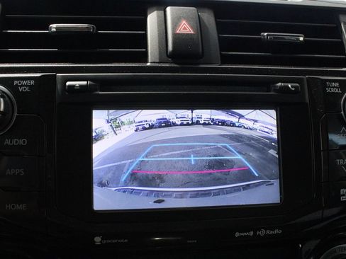 Used 2019 Toyota 4Runner TRD Off-Road Premium AWD/4WD image 40
