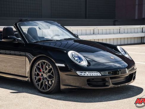 Used 2005 Porsche 911 Carrera S image 43