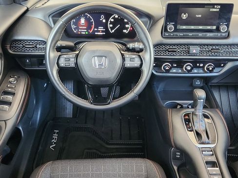 Used 2025 Honda HR-V Sport image 25