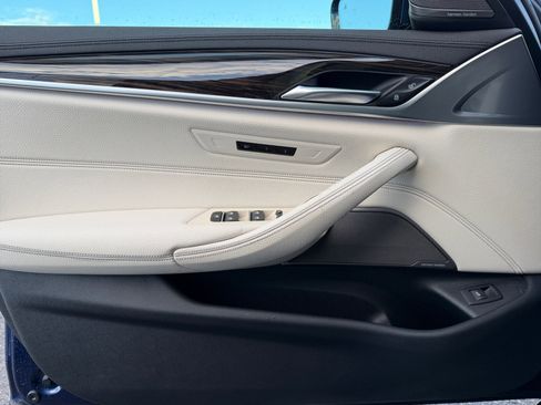 Used 2020 BMW 540i w/ M Sport Package image 13