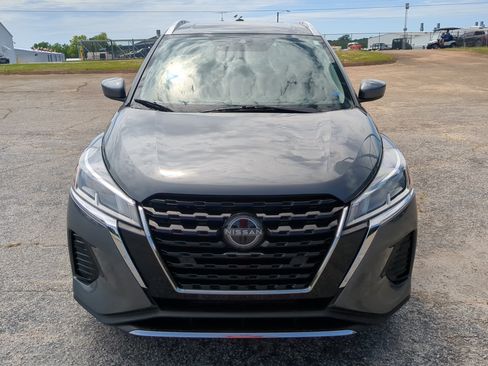 Used 2024 Nissan Kicks SV FWD image 7