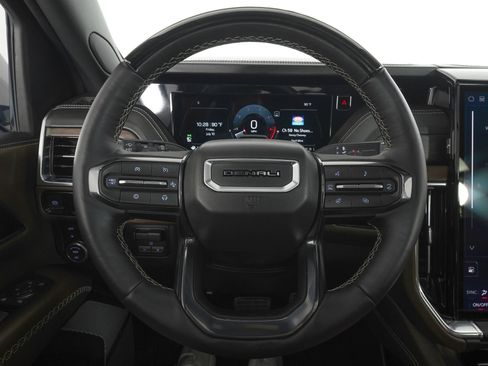 Used 2026 GMC Yukon XL Denali Ultimate w/ LPO, Floor Liner Package AWD/4WD image 18