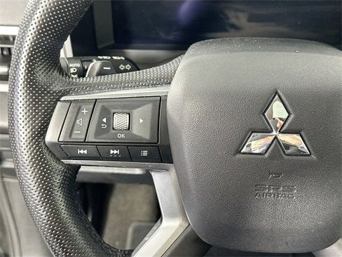 Used 2024 Mitsubishi Outlander SEL image 22