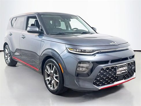 Used 2022 Kia Soul Turbo image 3