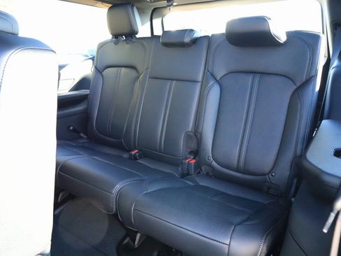 New 2025 Jeep Wagoneer Base w/ Premium Group I image 14