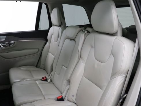 Used 2021 Volvo XC90 T8 Inscription w/ Lounge Package AWD/4WD image 34