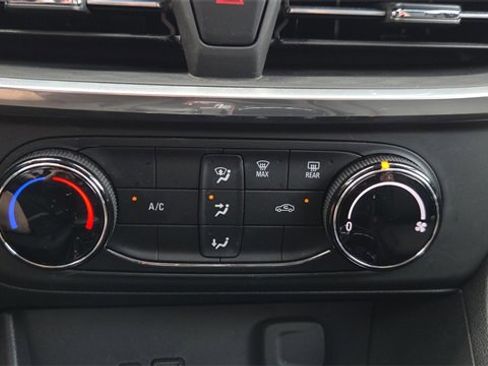 Used 2024 Buick Encore GX Preferred image 29