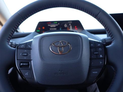 New 2026 Toyota Prius Plug-In Hybrid FWD image 11