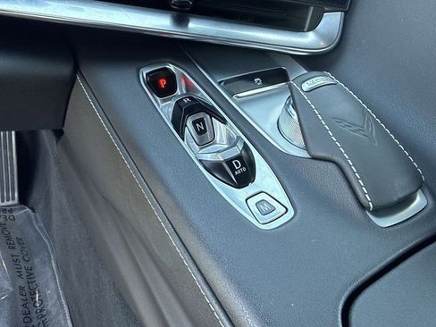 Used 2021 Chevrolet Corvette Stingray Coupe w/ Z51 Performance Package image 22