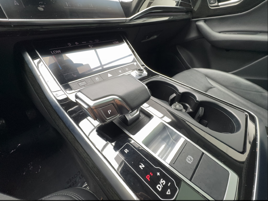 Used 2023 Audi Q7 2.0T Premium w/ Convenience Package AWD/4WD image 48
