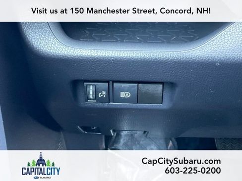 Used 2019 Toyota RAV4 LE AWD/4WD image 24