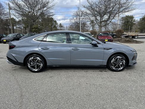 New 2026 Hyundai Sonata SEL FWD image 8