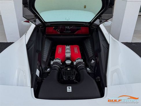 Used 2014 Ferrari 458 Italia Coupe RWD image 35