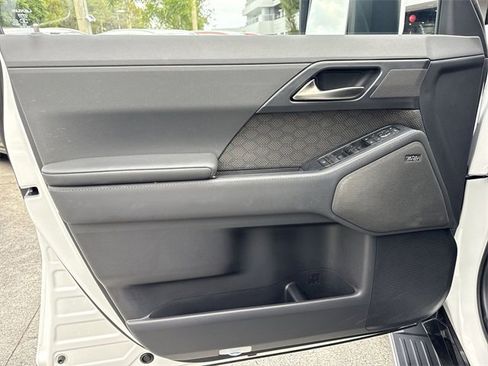 Used 2024 Lexus GX 550 image 13