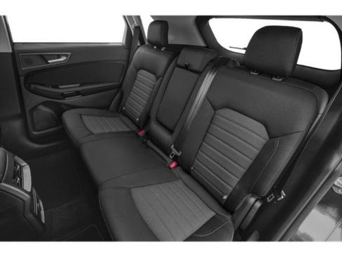 Used 2019 Ford Edge SE FWD image 13