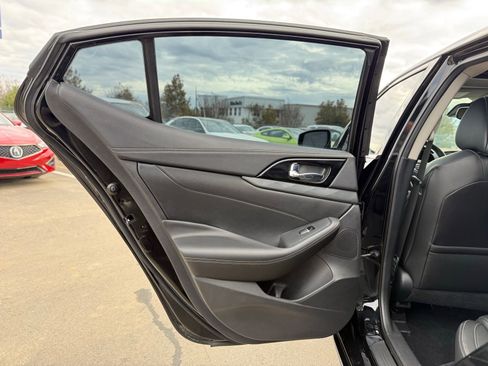 Used 2020 Nissan Maxima 3.5 SL image 17